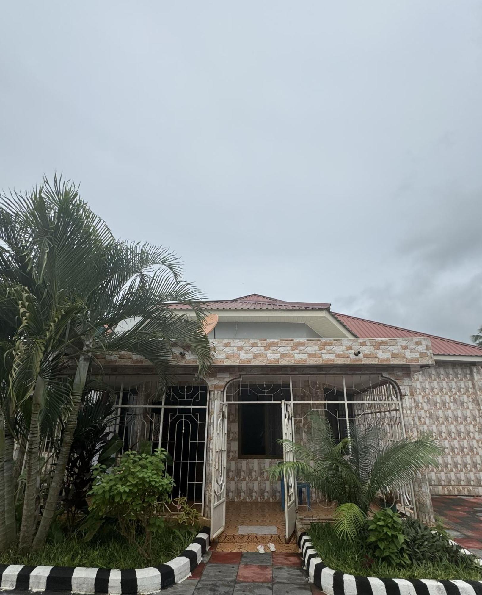 G & S Executive Lodge Dar es Salaam Exterior foto